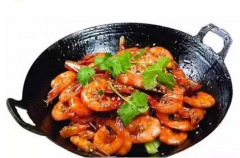 鍋上厚厚的油垢怎么去除？用這個方法讓舊鍋變新鍋！